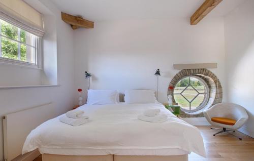 Broughton-Santuary-Bedroom